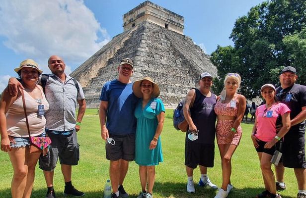 Early Access to Chichen Itza with optional pick-up