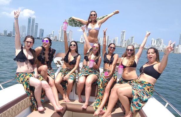 Full Day Boat Rental with Captain in Cartagena