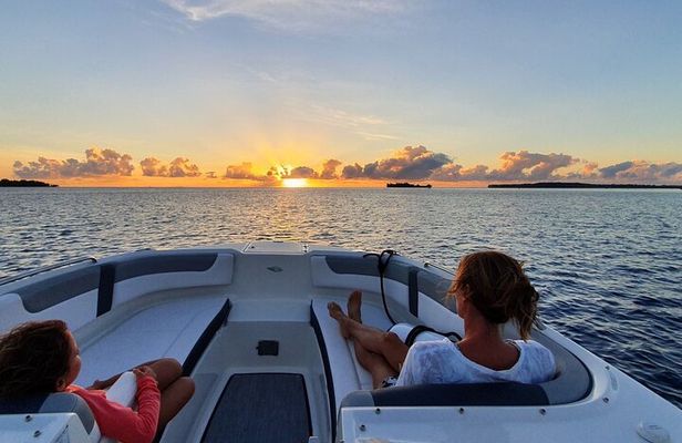 Reef Discovery Private Sunset Cruise in Bora-Bora