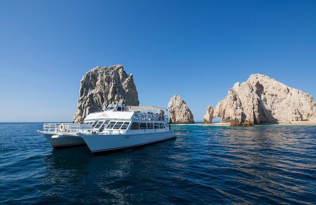 Fiesta Dinner Cruise in Cabo with Dinner