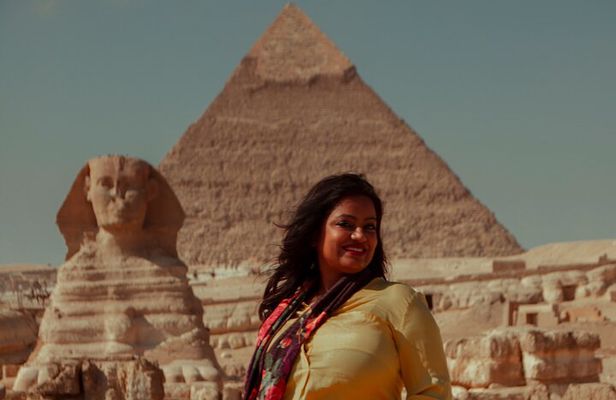 Cairo Layover Tour to Giza Pyramids & Felucca Ride on Nile from Cairo Airport