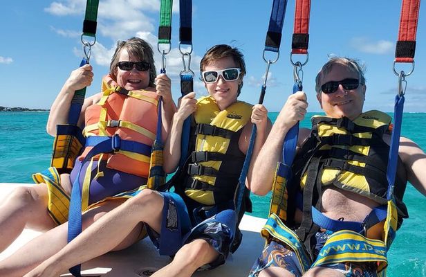 1 Hour Private Parasailing Charter, Grace Bay, Providenciales