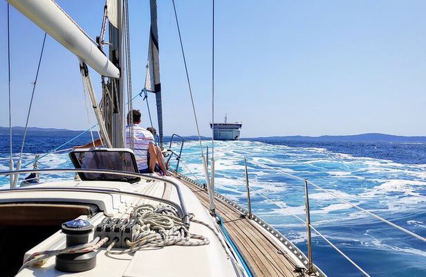 Split to Brac Half Day Sail with Swim Snacks and Wine