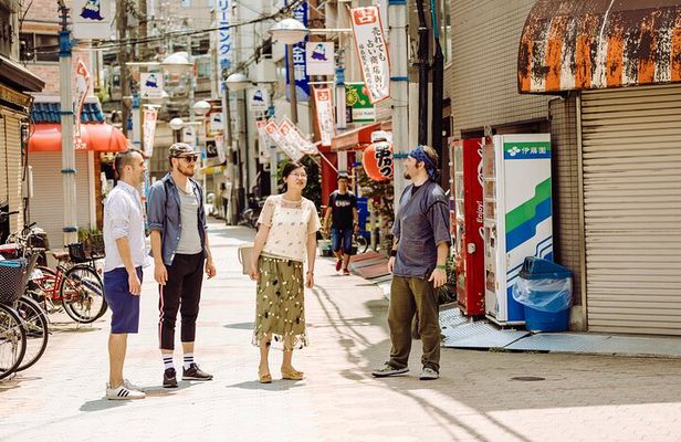 Osaka Half-Day Tour: Private & Personalized with a Local Guide