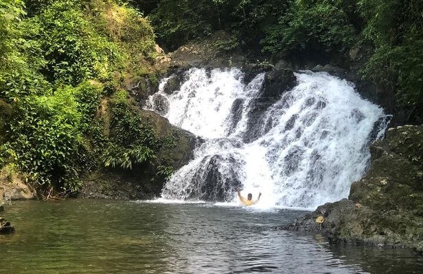 Tour to a waterfall and Embera village with lunch included