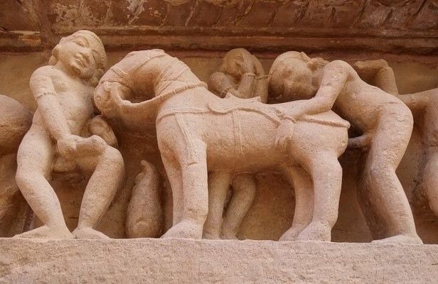 3-Day Tour to Khajuraho and Kamasutra Temple from Delhi by Train - Tinggly