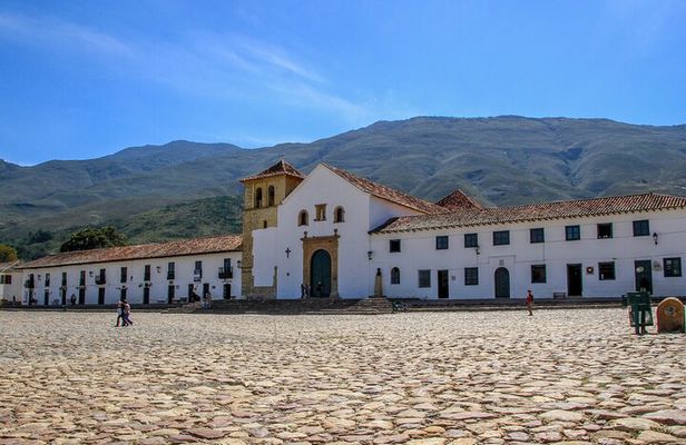Villa de Leyva pernoctando and 1 Topping