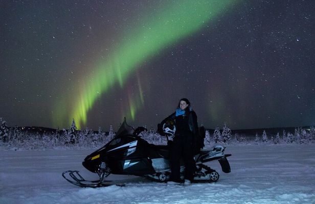 Aurora Sleighers Snowmobile Tour in Fairbanks
