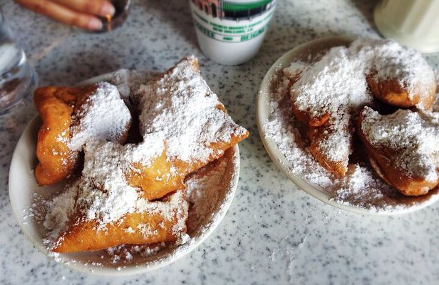 Private New Orleans French Quarter Favorites Food Tour