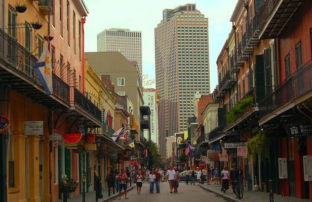 Smartphone-Guided Walking Tour of French Quarter Sights & Hidden Stories