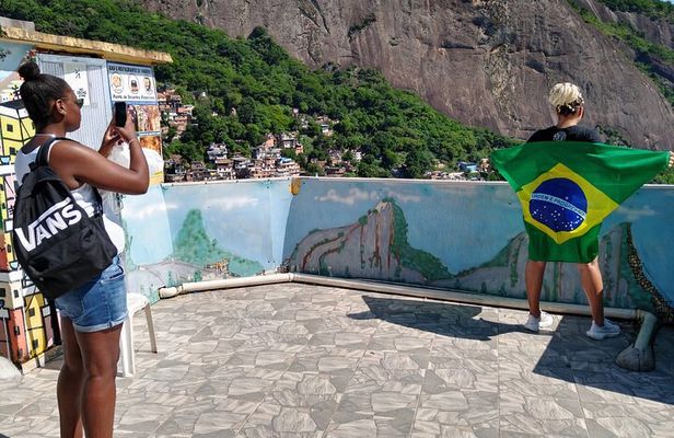 Favela Walking Tour in Rio de Janeiro