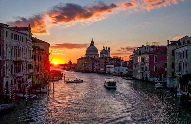 Venice Private Walking Tour with a Local