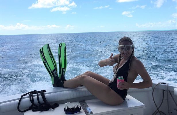 Private Snorkeling or Fishing from Nassau - 31ft Sitting Pretty