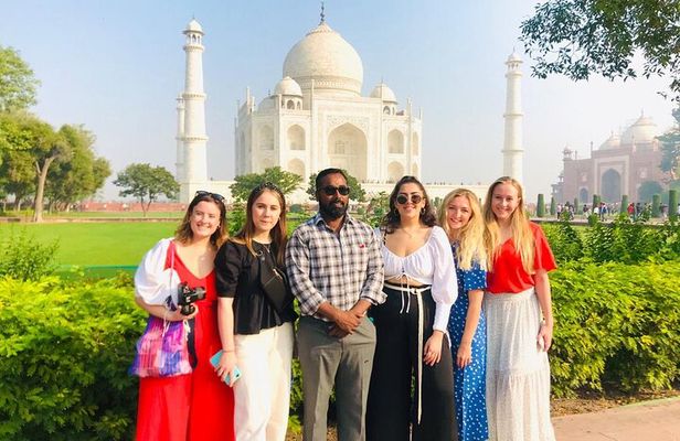 Private Taj Mahal Tour By Train From Delhi