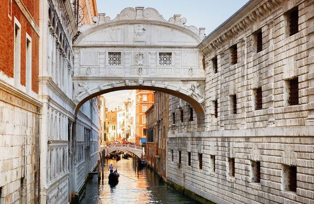 Private or Semi Doge's Palace & Saint Mark's Basilica Guided Tour