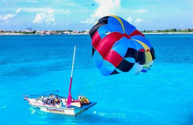 Skyrider Parasailing from Playa Mujeres, Cancún