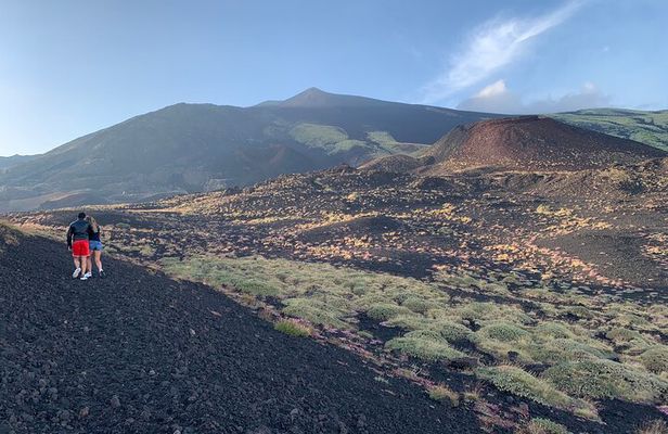 Catania: Etna & Food Jeep Tour
