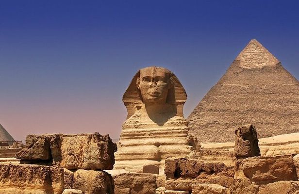 Private Tour to Giza Pyramids and The Egyptian Museum