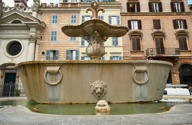 Beauty and Ghosts Walking Tour in Rome- Up To 6 People