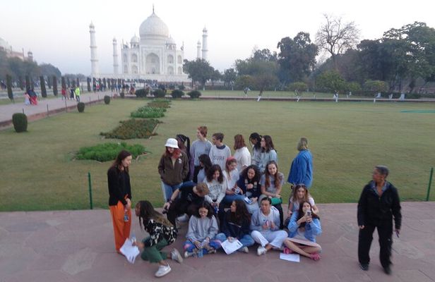 Taj Mahal Sunset Private Day Tour from Delhi with Guide