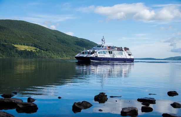 Loch Ness and Caledonian Canal 2-Hour Cruise from Dochgarroch