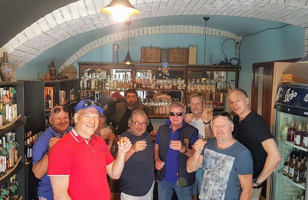 Original Tbilisi Food and Drink Walking Tour Including 9 Tastings