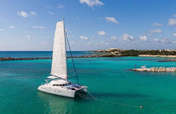4H Private 38'Catamaran All-Inclusive in Tulum & Playa del Carmen