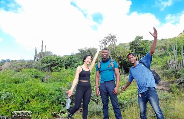 Hike Antigua Tour - Conquer the Hill
