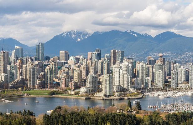 Vancouver City Tour with Admission to Lookout Tower