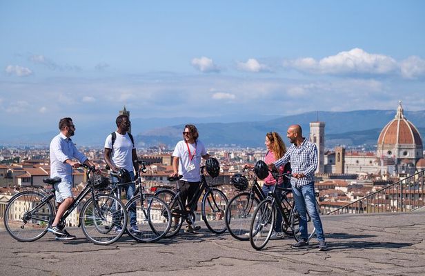 Florence E-Bikes & Sights Tour for Small Groups or Private