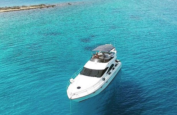 VIP Motor Yacht Charter - 17 meter - 10 Guests max - Full day