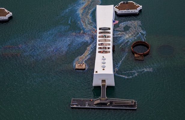 Pearl Harbor and Honolulu City Tour