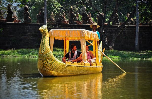 3-Day Private Tour Phnom Penh & Siem Reap include domestic flight