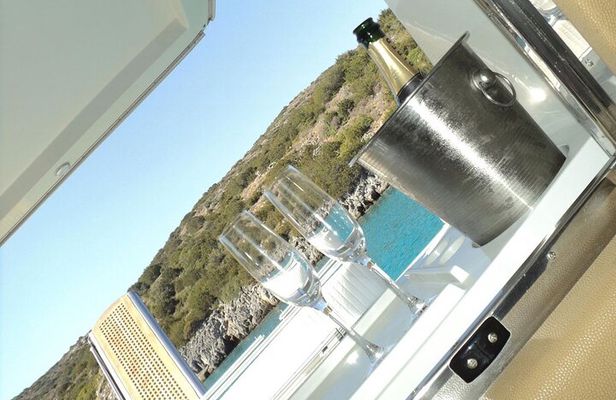 Modern VIP 18 Meter Luxury Sailing Yacht - The Perfect Day