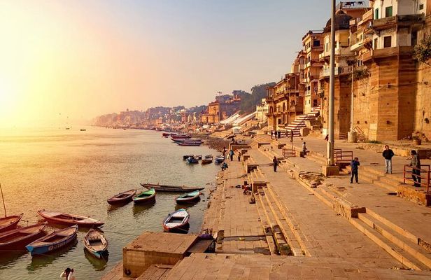 Full Day Varanasi Private Tour with Temples, Ghats & Rituals