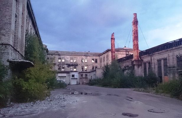 Soviet Times in Vilnius - Private Walking Tour with Lunch