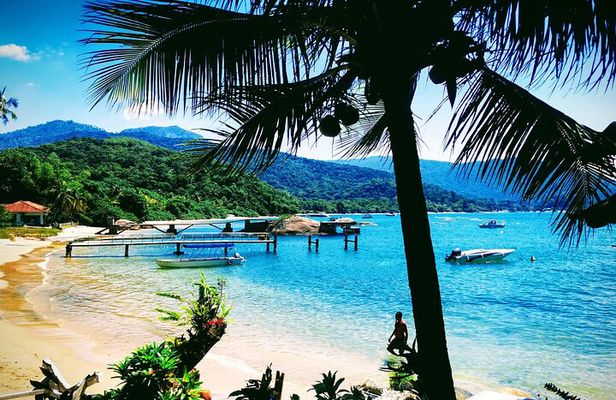 Feiticeira's Waterfall + Beaches of Enseada das Estrelas - Full day Private Hike