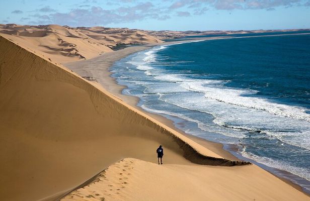 Half-Day Sandwich Harbour Tour from Walvis Bay with Lunch