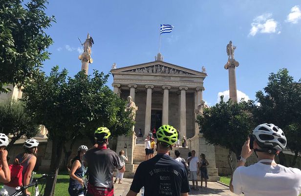 Electric Bike discover of Old and New Athens with Street Food