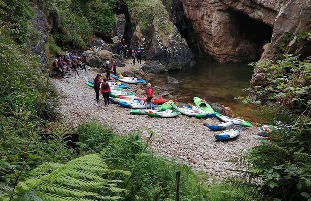 7 Arches Kayak Tour