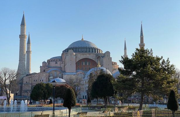 Private 7/8 hours Istanbul Guided Highlights Tour with Bazaars