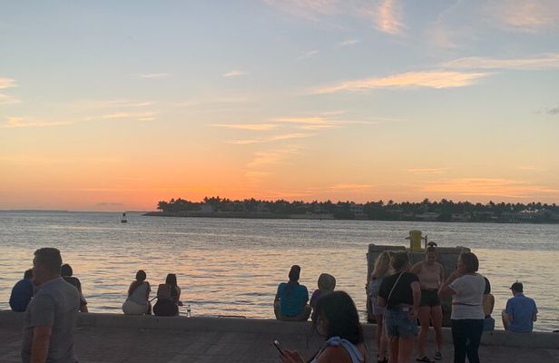 Key West Waterfront Cocktail Walk to Mallory Square’s Sunset Celebration!