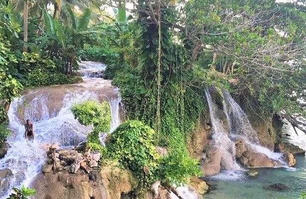 Dunn's Falls Half-Day Tour from Runaway Bay