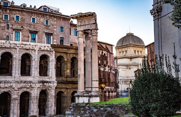 Discover the Jewish Ghetto of Rome on a Small Group Walking Tour