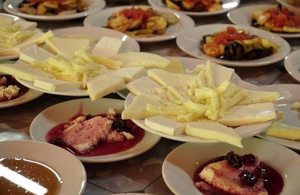 Kusadasi Selcuk Ephesus Gourmet and Street Food Tour