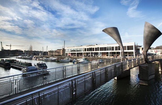 Guided Walking Tour of Bristol Old City and Harbour