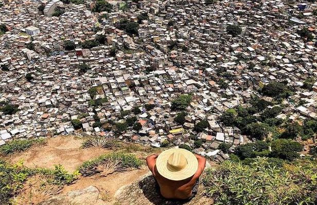 Hike Two Brothers Hill and Vidigal Favela (Shared Group)