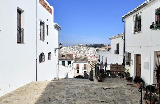 Antequera private walking tour by Tours in Malaga