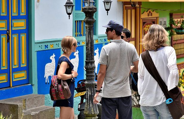 Private tour: Colourful Guatapé and the Peñol boulder from Medellin