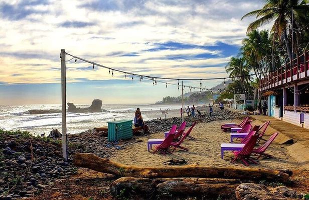 El Salvador StopOver Tour: El Tunco Beach Relaxing Visit